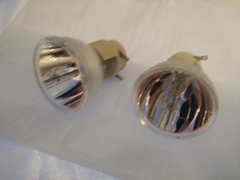 New bulb is on the right. The old one is clearly worn.